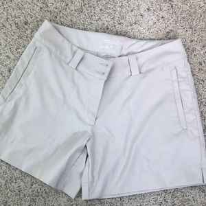 Nike golf shorts size 6